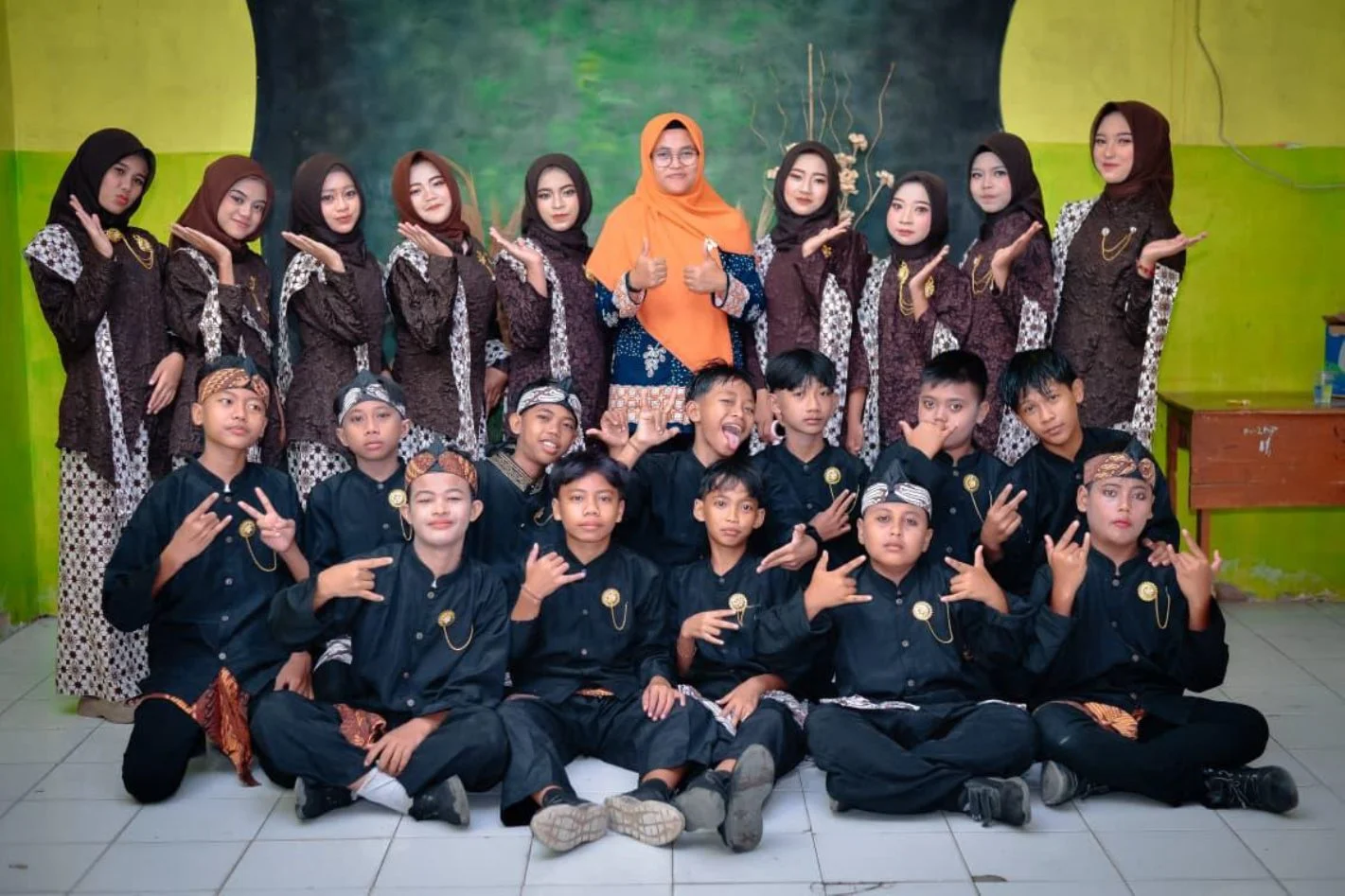 TASYAKURAN KELAS VI